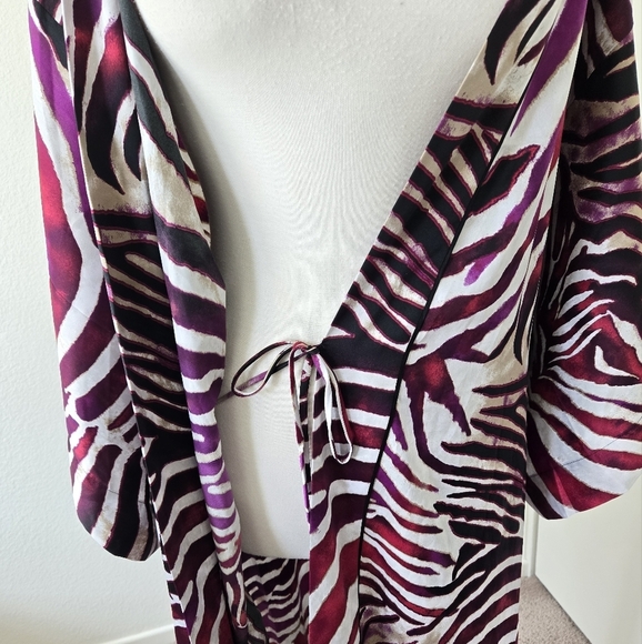 NWT NATORI Kuma Long Robe Length  52" Bathrobe Kimono Sleeve Plus Size 2X - Picture 16 of 16